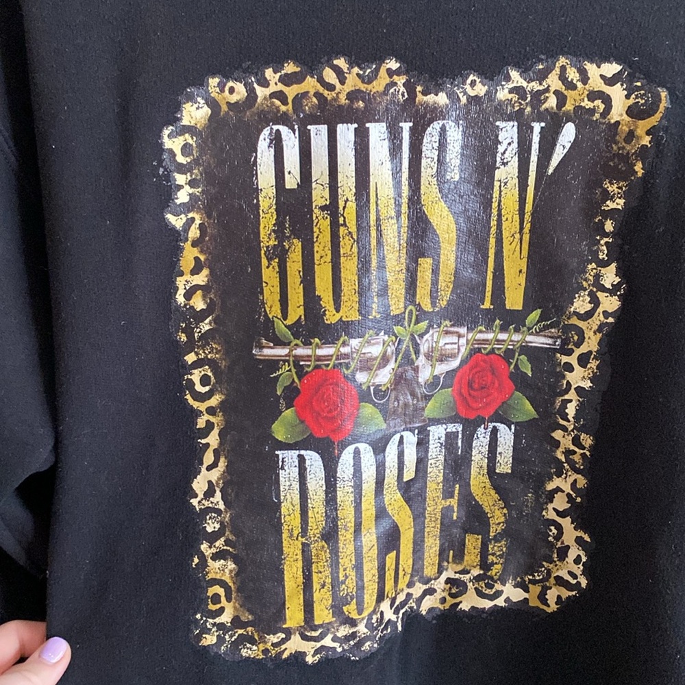 Guns + Roses Vinyl Design Crew Neck - Picture 4 of 4